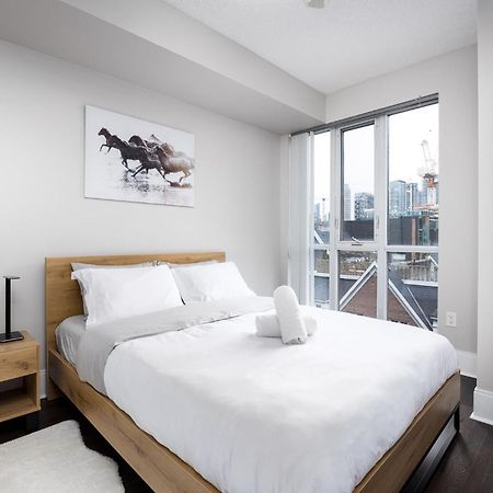 Dwtn Condo Near Cn Tower! W/ Free Parking 토론토 외부 사진