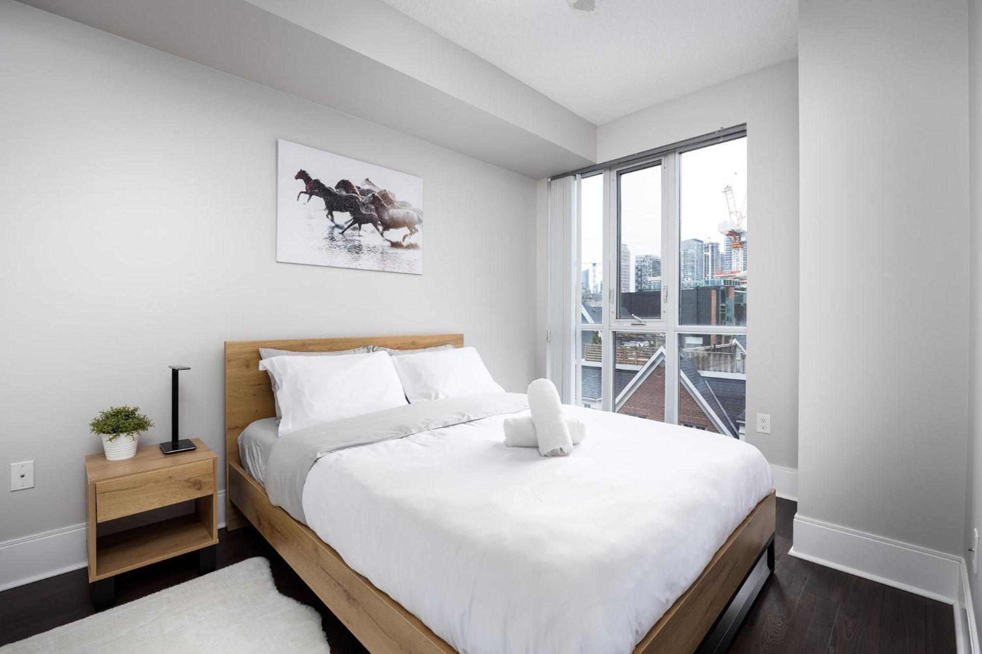 Dwtn Condo Near Cn Tower! W/ Free Parking 토론토 외부 사진