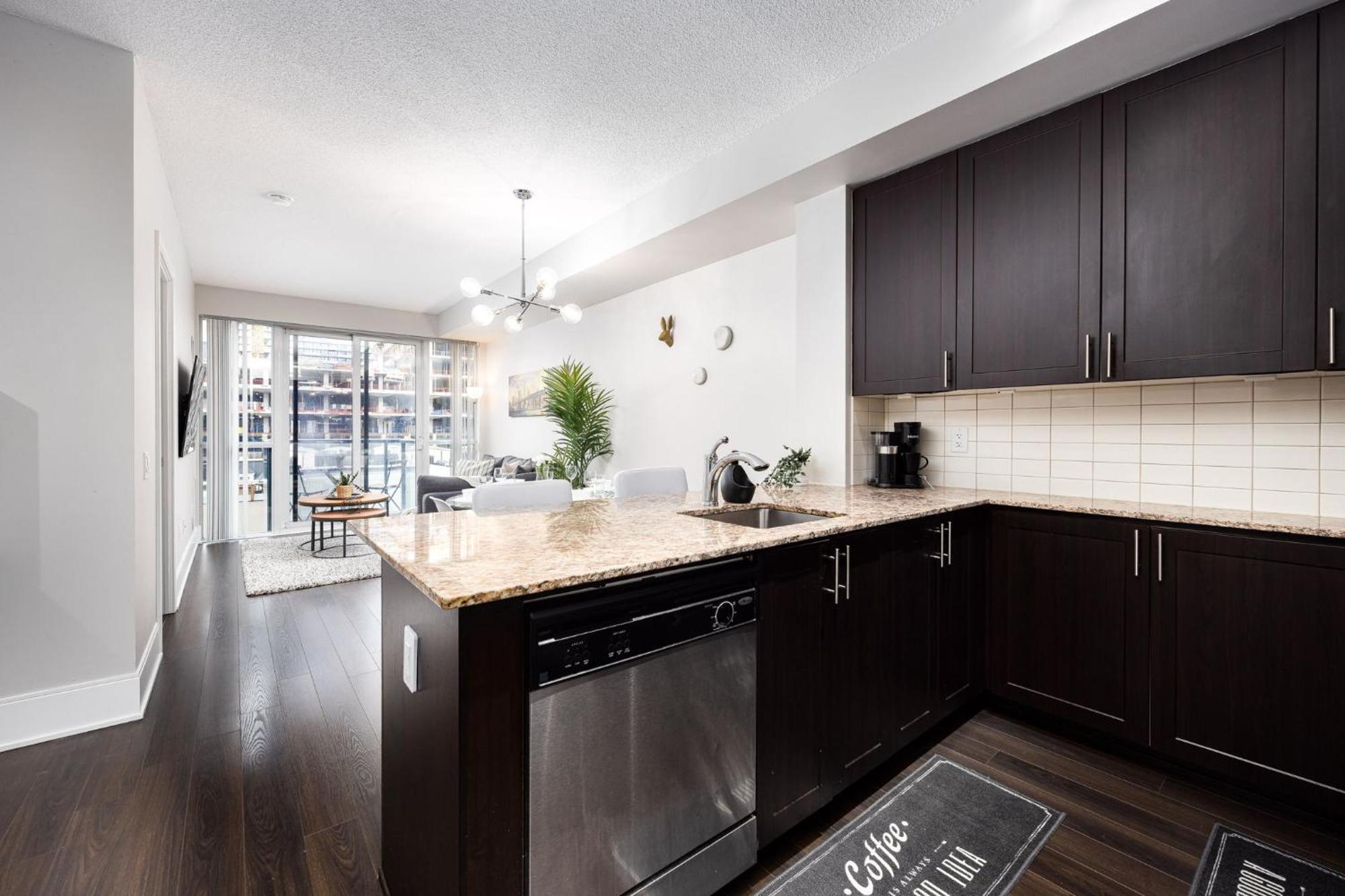 Dwtn Condo Near Cn Tower! W/ Free Parking 토론토 외부 사진
