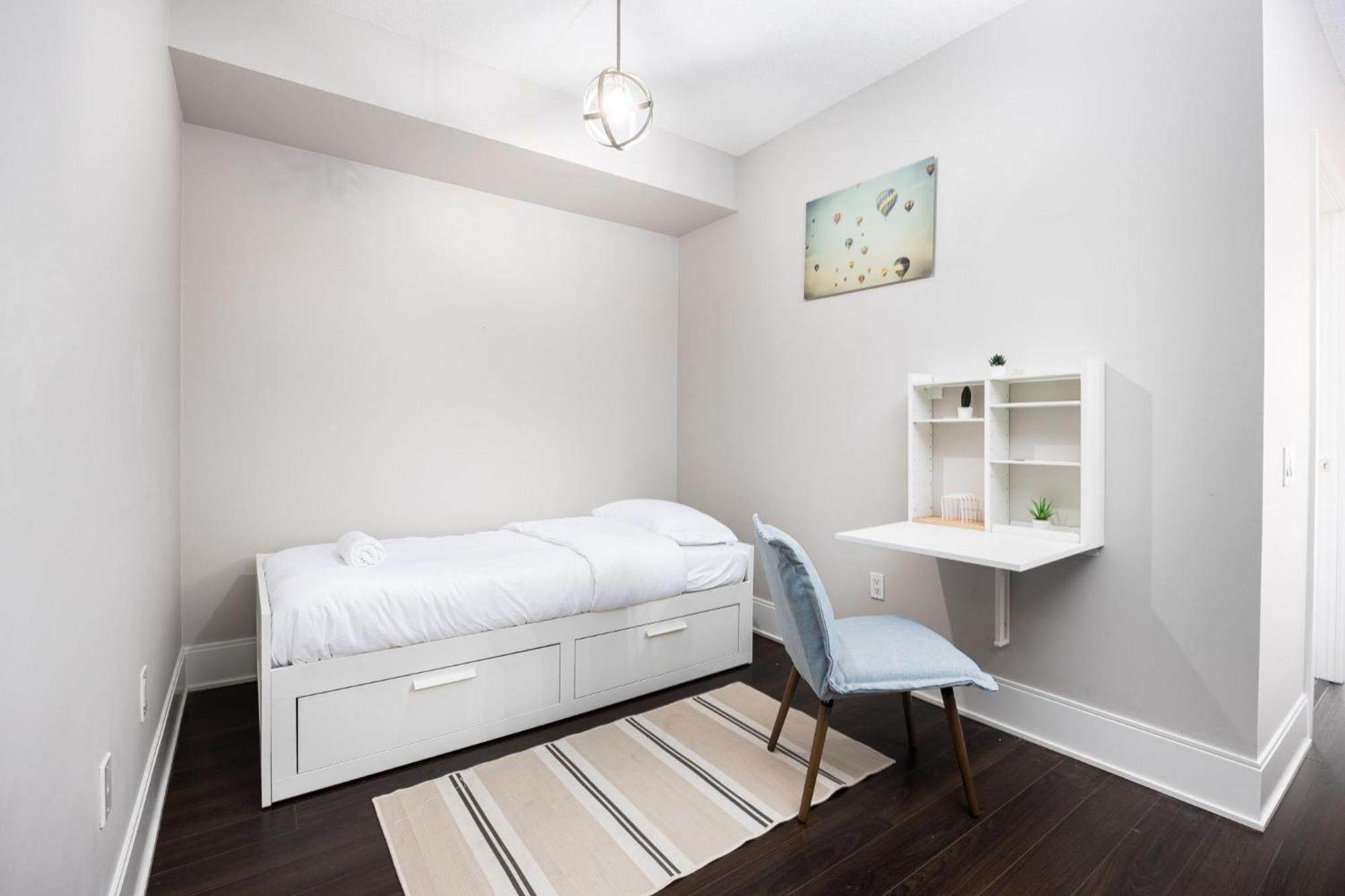 Dwtn Condo Near Cn Tower! W/ Free Parking 토론토 외부 사진